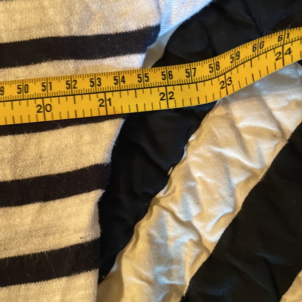 Lightweight Drop Shoulder Striped 360 Sweater Siz… - image 5